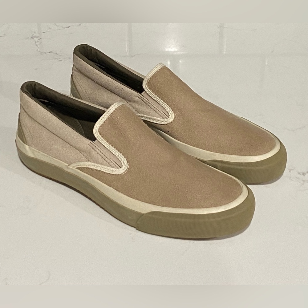 The Hill-Side Sneakers Mens Size 8 Made in Japan Slip On shoes Two tone Tan New